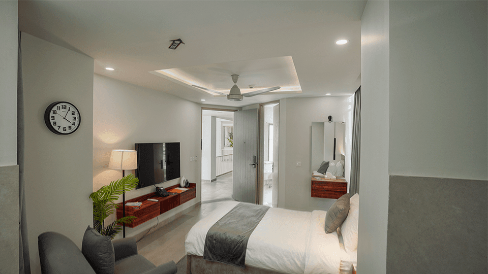 Studio Suite — view 2